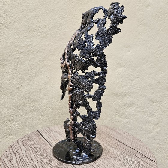 Pavarti ASH - male torso lace metal steel and bronze