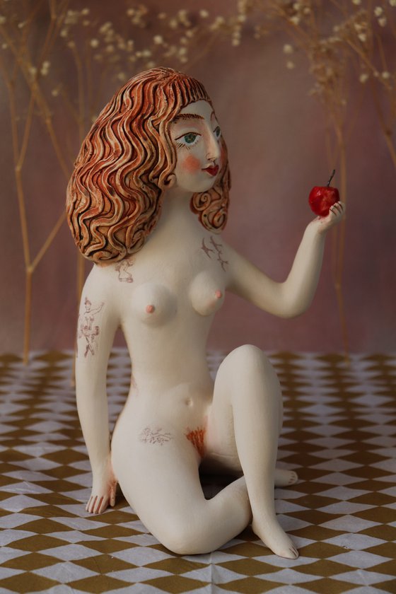 Temptation. Sculpture by Elya Yalonetski