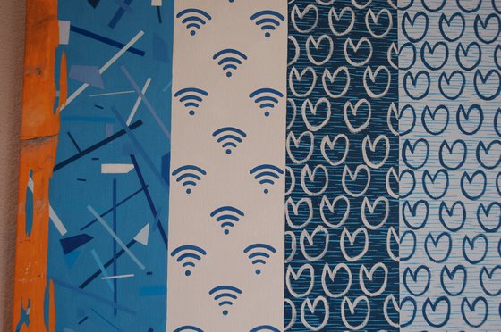 Weird Wallpaper, with WiFi, Tulips and Croissants