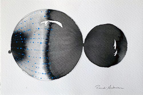 Spins around by Randi Antonsen