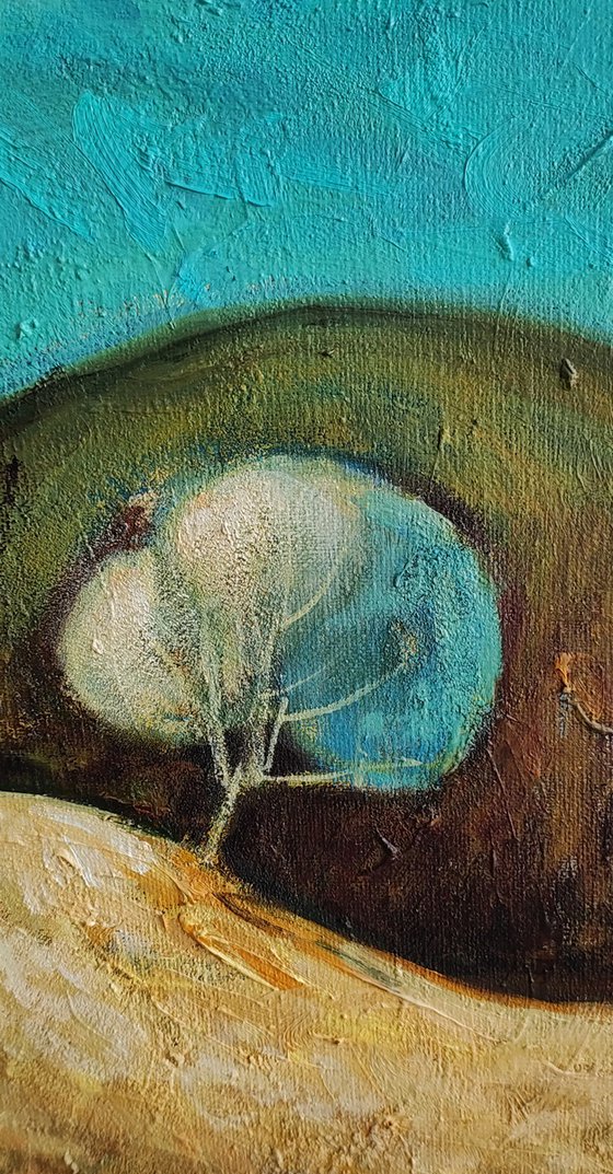 "The red apple"