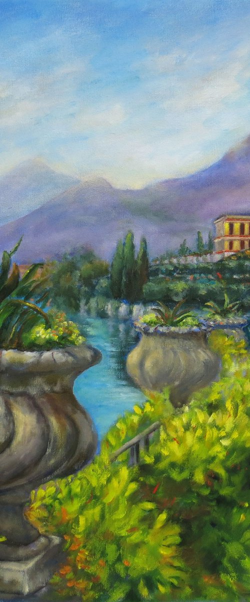 Varenna, Lake Como by Maureen Greenwood