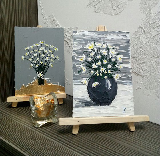 White bouquet №2  + easel, miniature