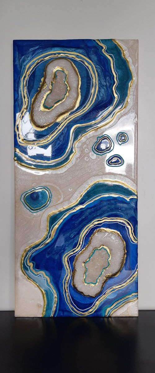 Agate Gold, Pearl, Blue by Alexandra Dobreikin