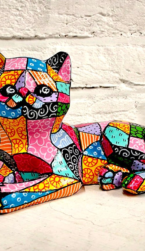 Kitty by Vio Valova