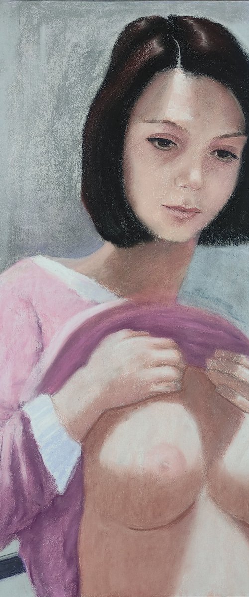 RAGAZZA CHE SI SCOPRE IL SENO by Andrea Vandoni