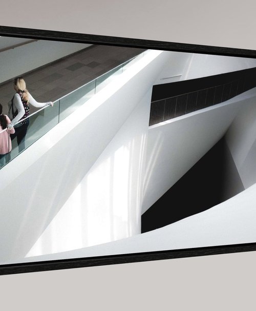 Between white walls by Hyun De Grande