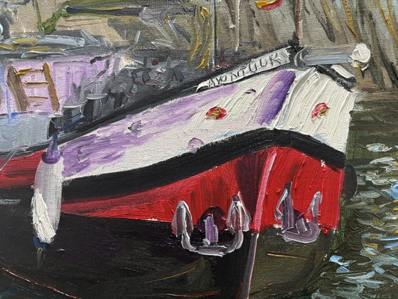 The Houseboat on the Canal