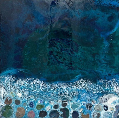 Ocean into the round rocks and wash by Hannah  Bruce