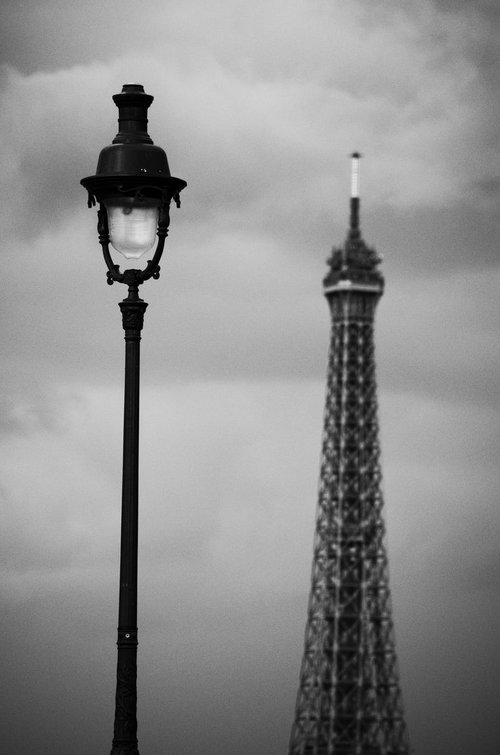 Streetlamp, Paris by Charles Brabin