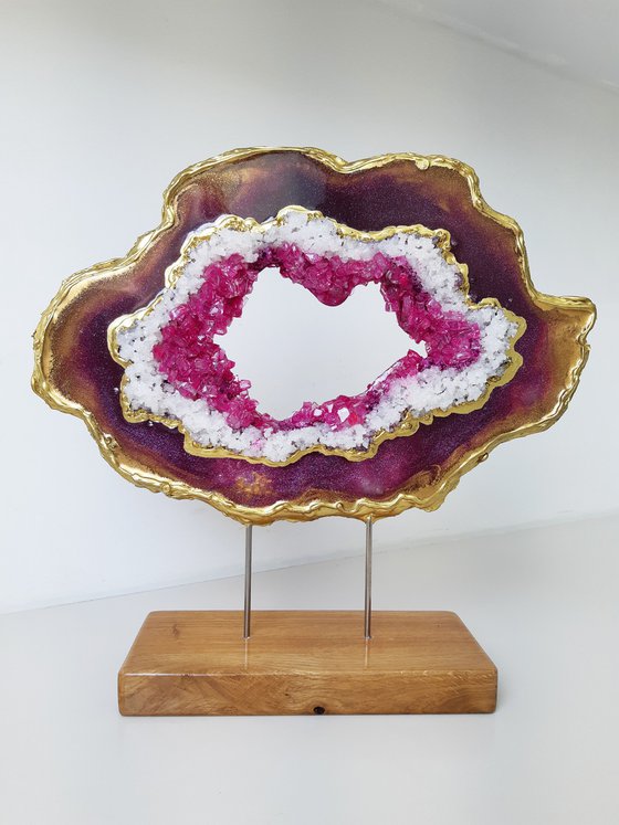 3D Geode Slice Magenta & Gold