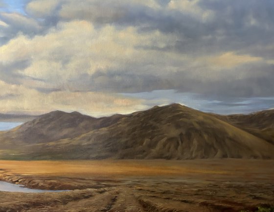 Early sunset over the mountains