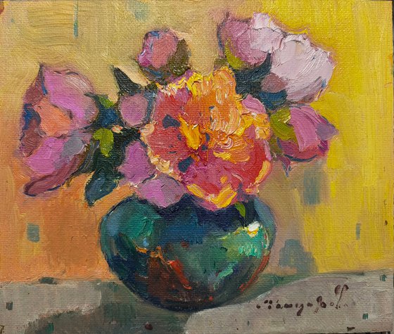 Peonies in a Round Vase
