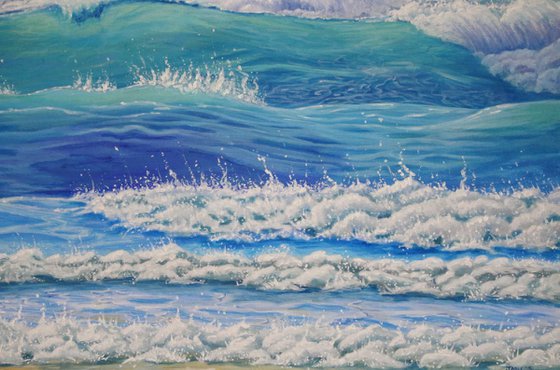 Blue Fizz - waves on beach