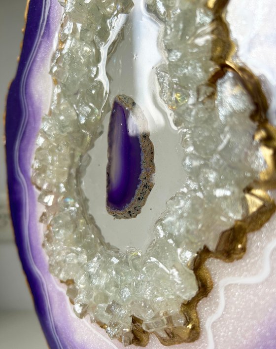 3D Geode Natural Slice Amethyst framed in a glass circle,  Unique gift, Home Decor, Luxury art, Crystal art, Geode sculpture, Standing geode