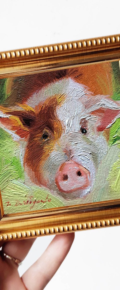 Pig portrait by Nataly Derevyanko