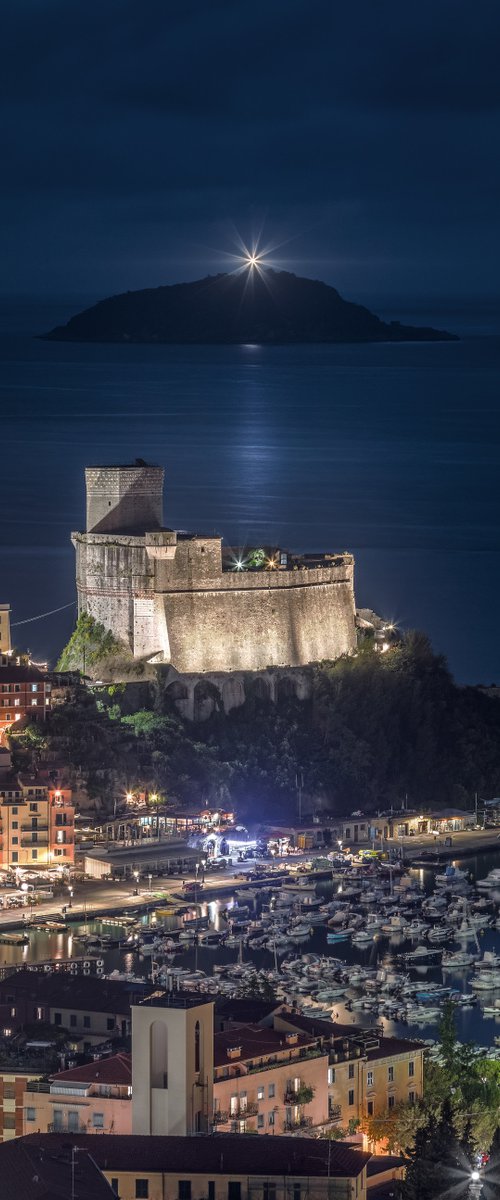 NIGHT ON LERICI by Giovanni Laudicina