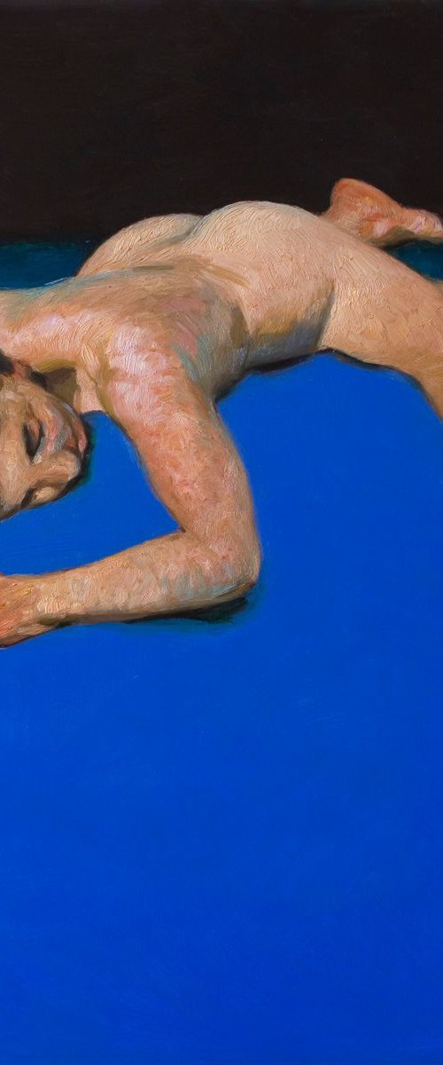 modern nude woman on deep blue background by Olivier Payeur