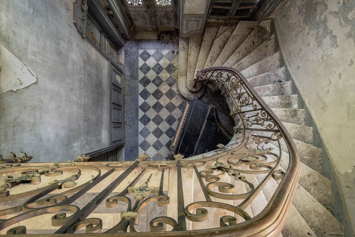 Photorealistic Cityscapes Photograph By Michael Schwan, 51 X 35", Sound Of Silence Ii, Original Artwork