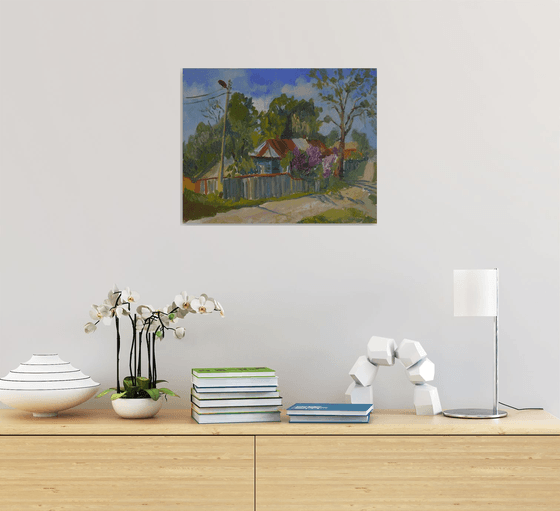 Sednev. Lilac blooms.