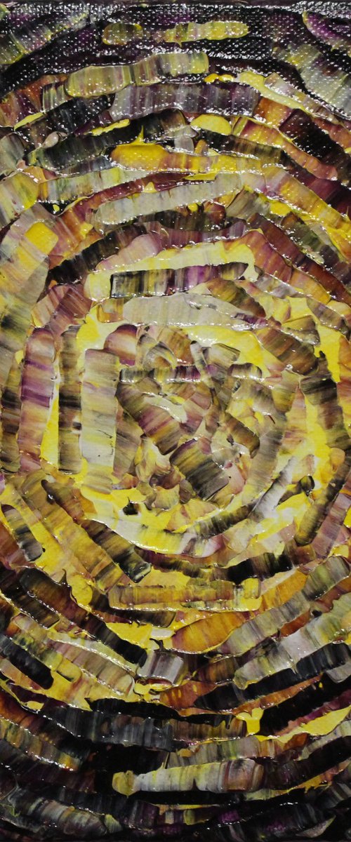 Small yellow-purple burst V3 by Jonathan Pradillon