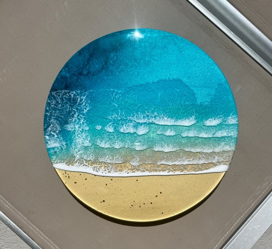 Round ocean #108