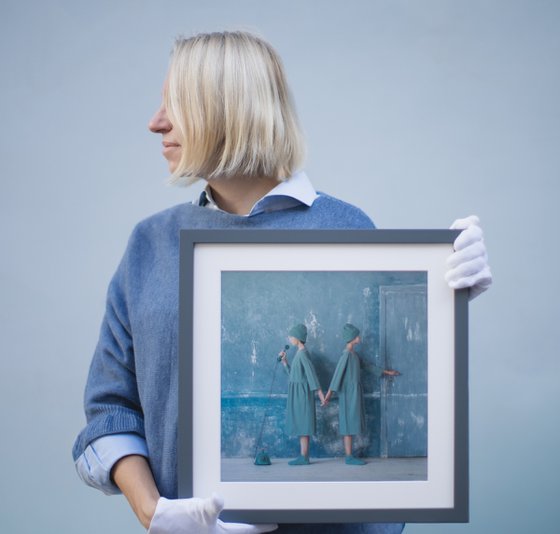 Synesthetic Letters: M Framed