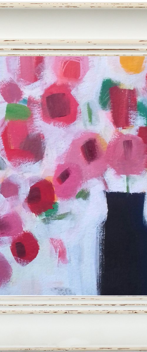 Summer Bouquet in a Black Vase by Jan Rippingham