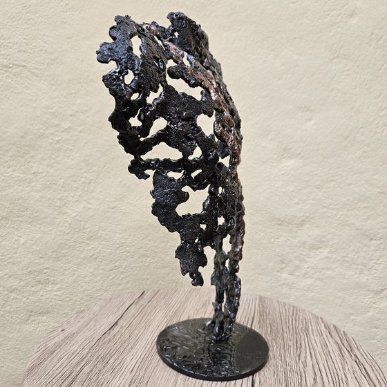 Pavarti ASH - male torso lace metal steel and bronze