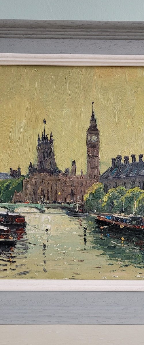 London Houses of Parliament by Roberto Ponte