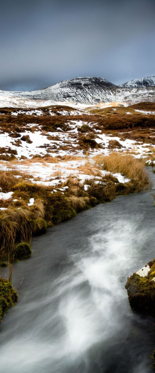 Winter on Trotternish - Canvas by Lynne Douglas