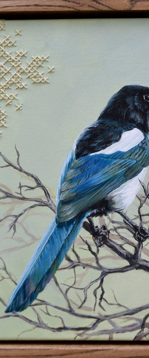 COURTYARD MEMORIES V : MAGPIE by Yuliia Naumenko