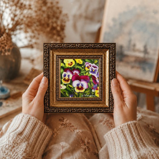 Tiny Pansies