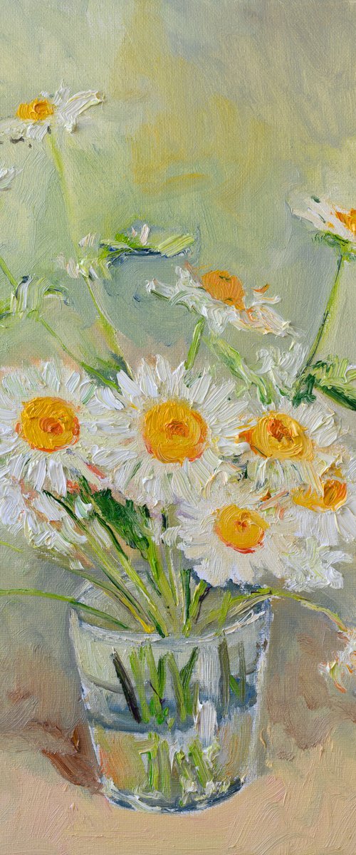 Daisy Flowers in the Glass by Suren Nersisyan