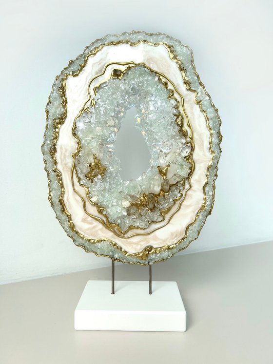 3D Geode Slice Luxiry White & Gold