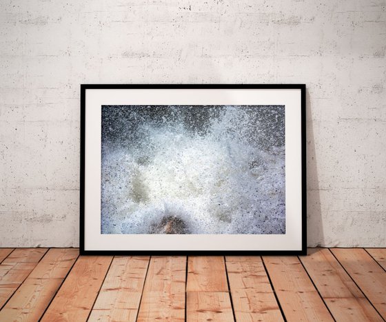 Implosion I  ||  Limited Edition Fine Art Print 1 of 10 || 75 x 50 cm