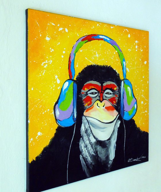 Music lover monkey