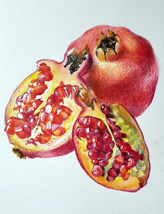 The juicy pulp of pomegranate