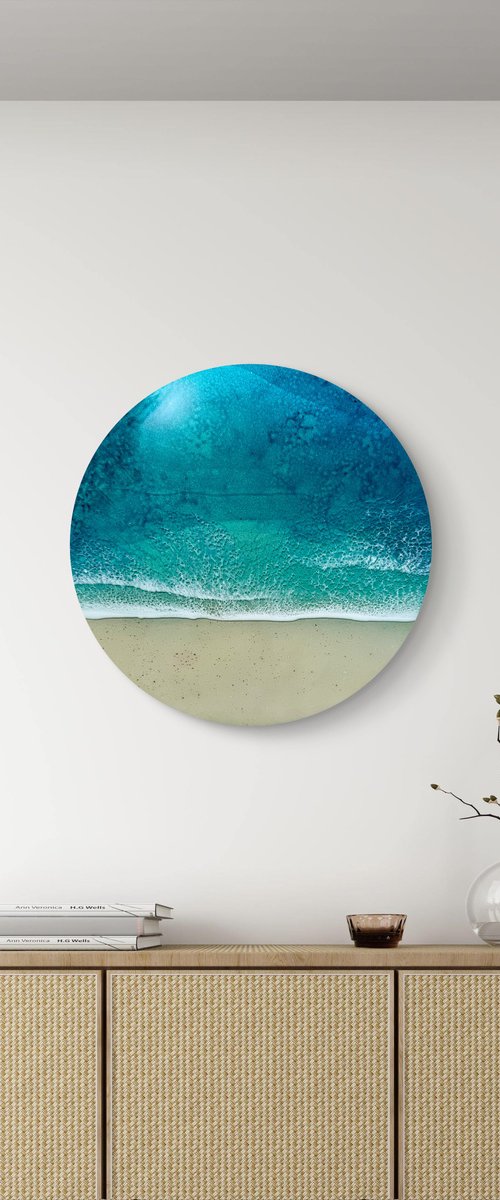 Round ocean #105 by Ana Hefco