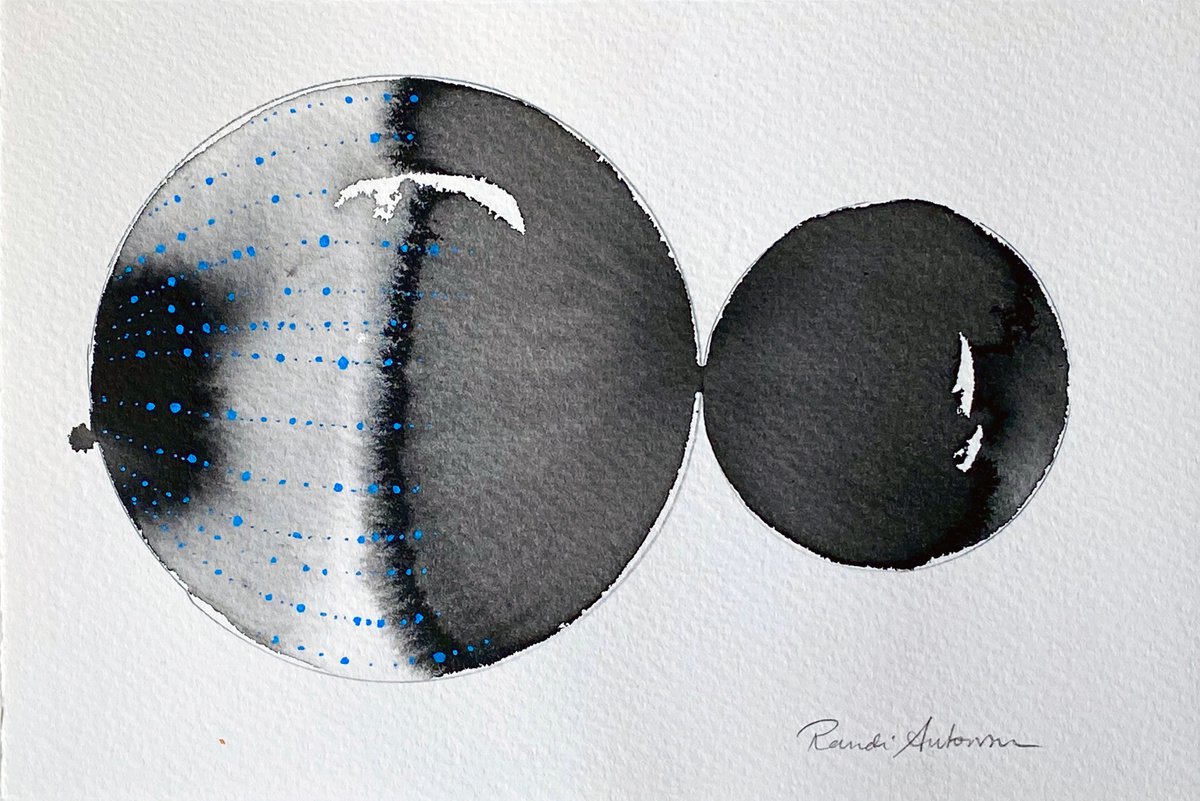 Spins around by Randi Antonsen