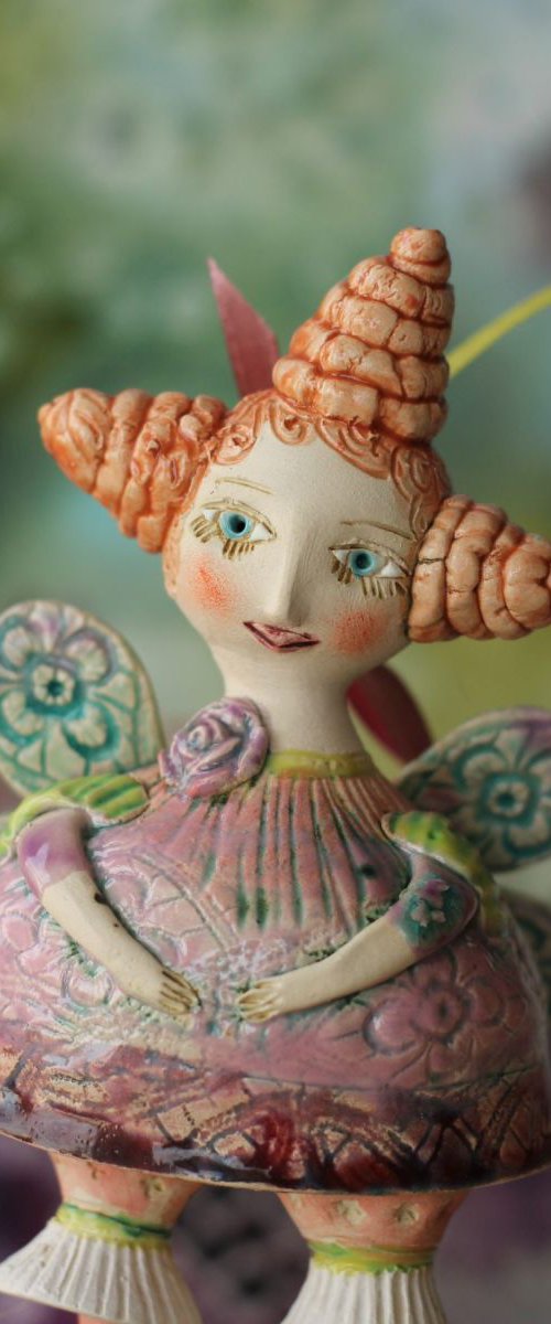Peaseblossom - fairy from the Midsummer Night's Dream Ceramic illustration project by Elya Yalonetski by Elya Yalonetski