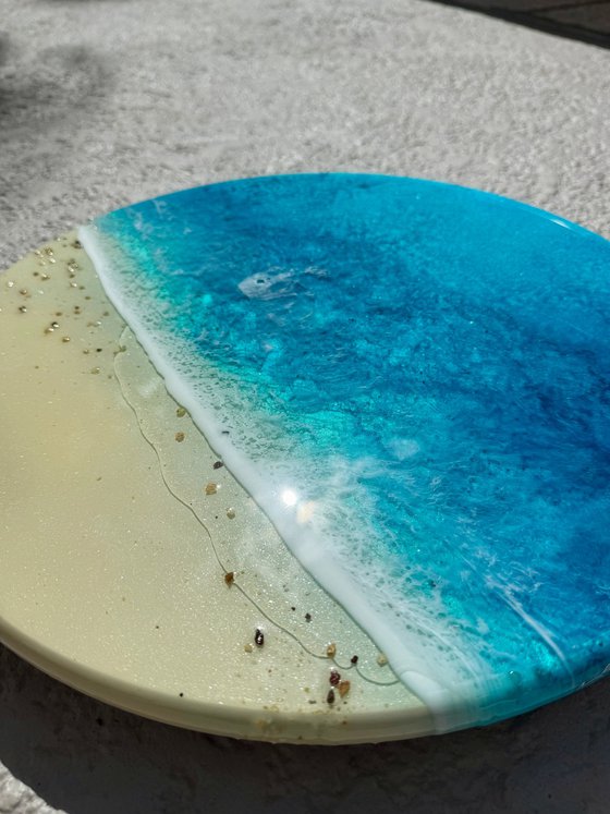Round ocean #103