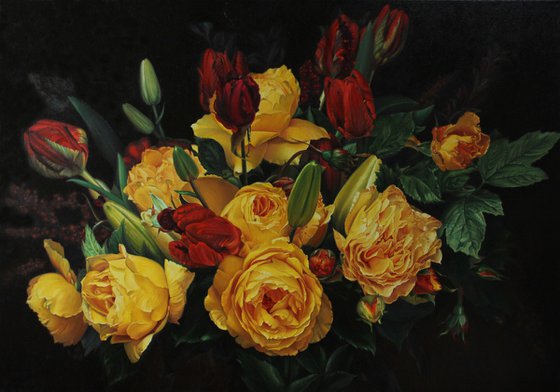 Large bouquet of yellow roses