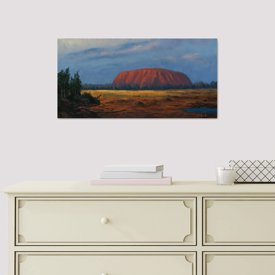 Morning atmospheric light on Uluru (Ayers Rock)