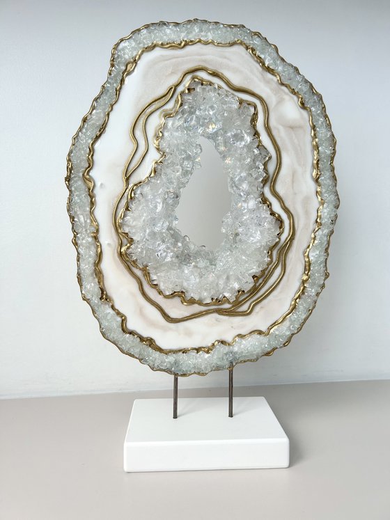3D Geode Slice Luxiry White & Gold