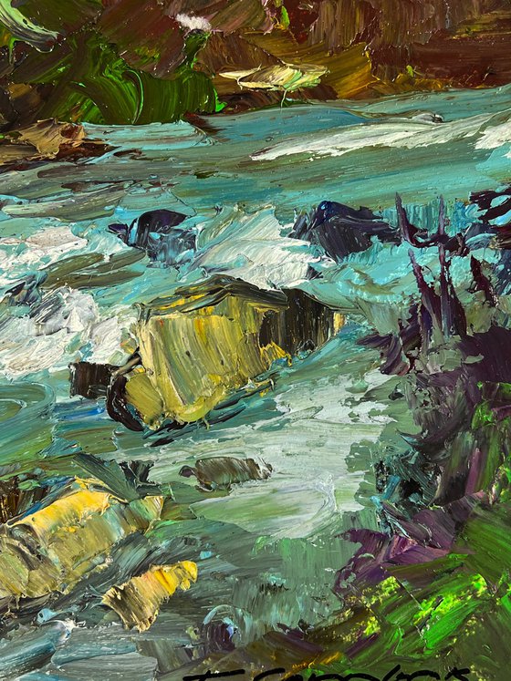 The River Flows through the Mountains
