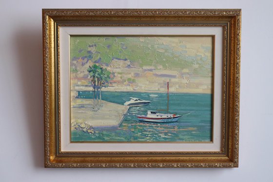 Midday at the port of Turunc