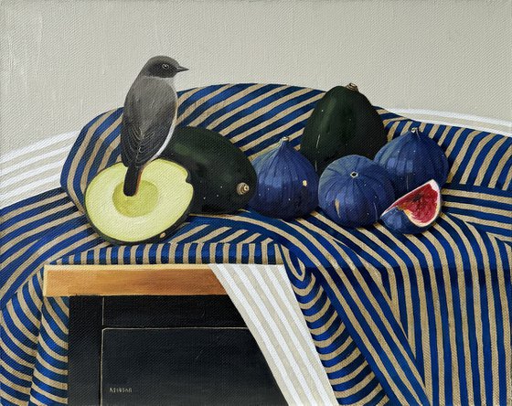 Figs, avocado and bird