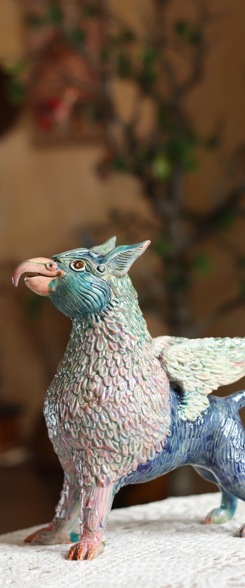Griffin, Ceramic sculpture by Elya Yalonetski by Elya Yalonetski
