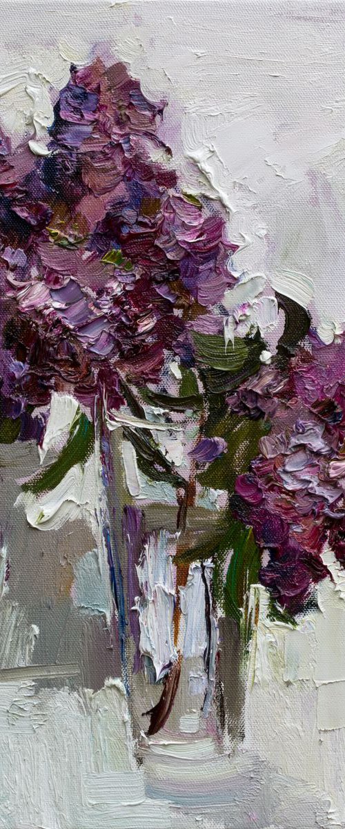 Lilacs in vase - Original oil painting by Anastasiia Valiulina